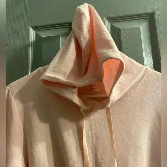 Women’s lightweight pink pullover hoodie thumb holes & a crossover at waist SM - Picture 2 of 8